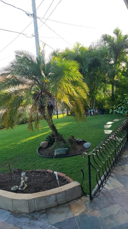 Caribbean Estates, 10 Mins From The Beach, Beautiful Gated Community Portmore Exterior photo